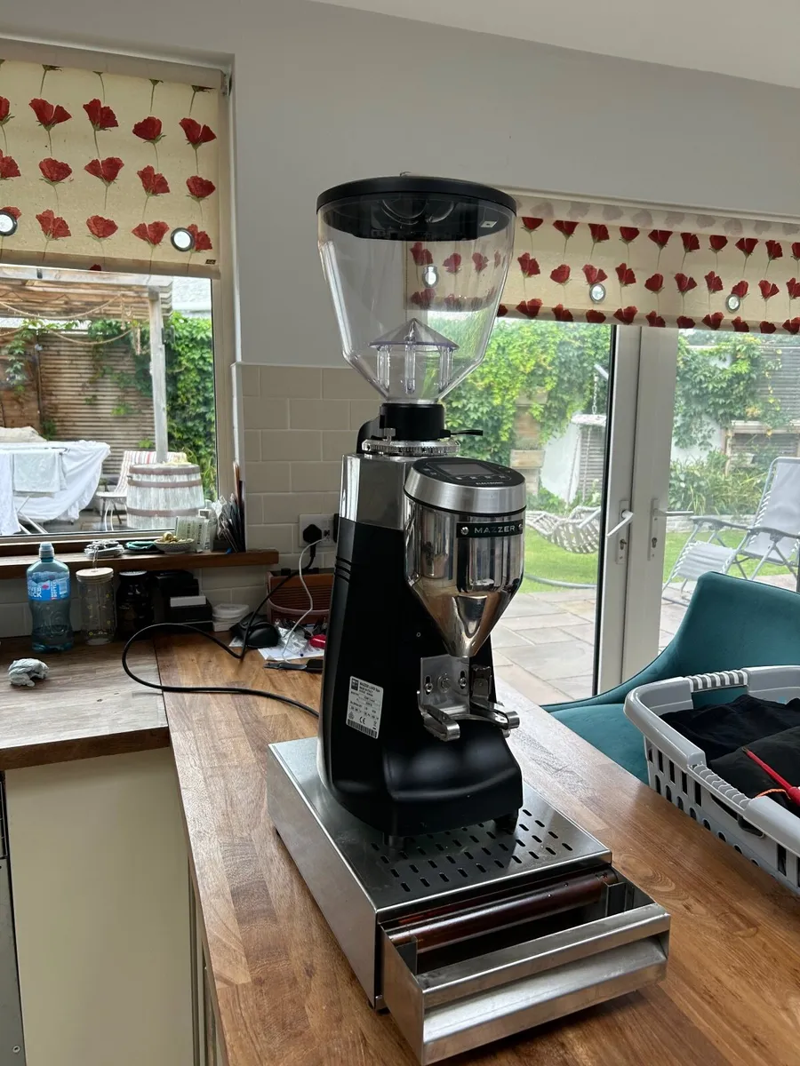 Mazzer, electronic coffee grinder + coffee drawer - Image 3