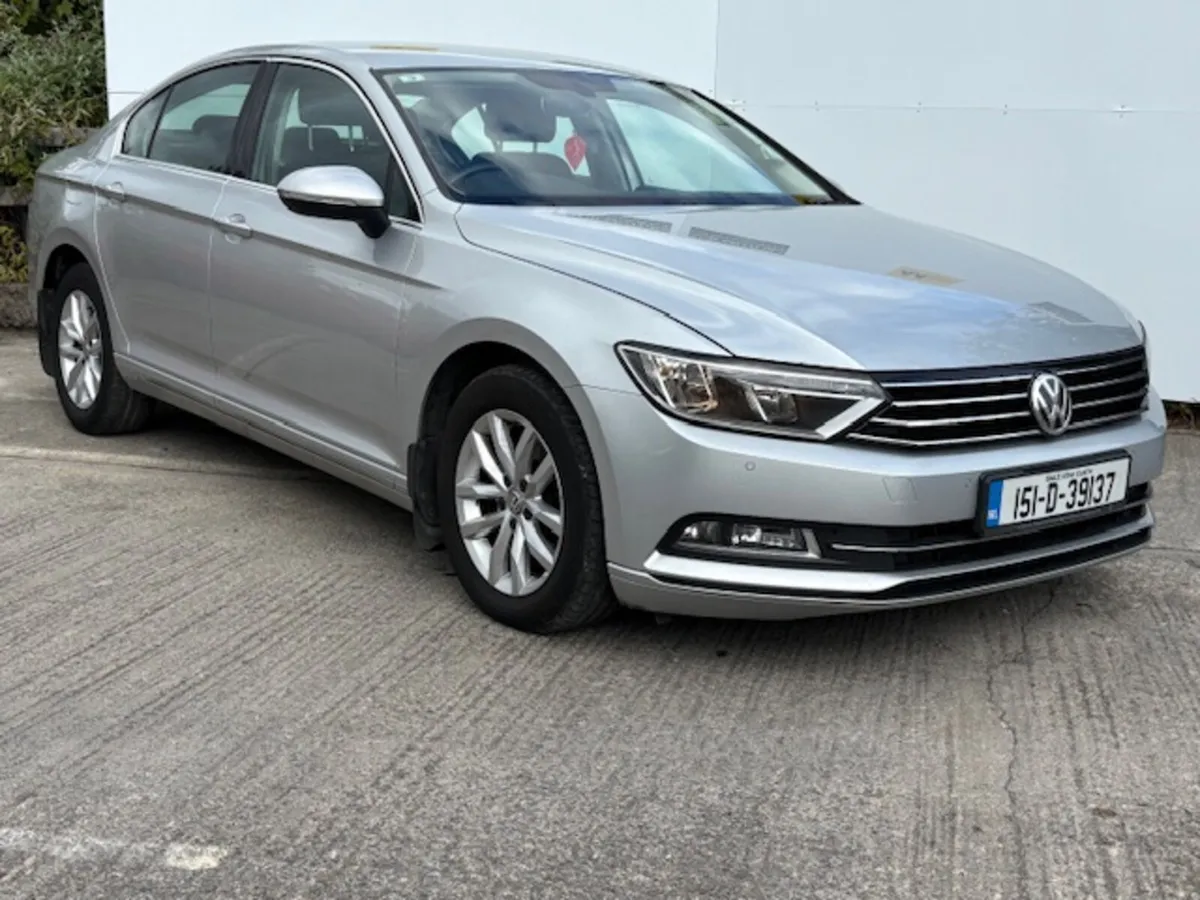 Volkswagen Passat 2015 AUTO - Image 3