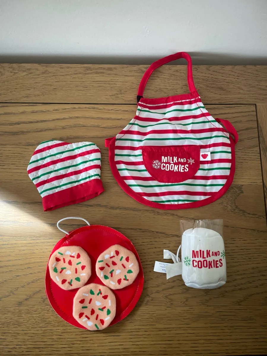 Build a Bear Christmas Baker Set