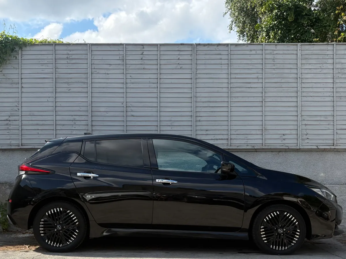 Nissan Leaf 2024 N-CONNECTA / APPLE & ANDROID AUTO - Image 2