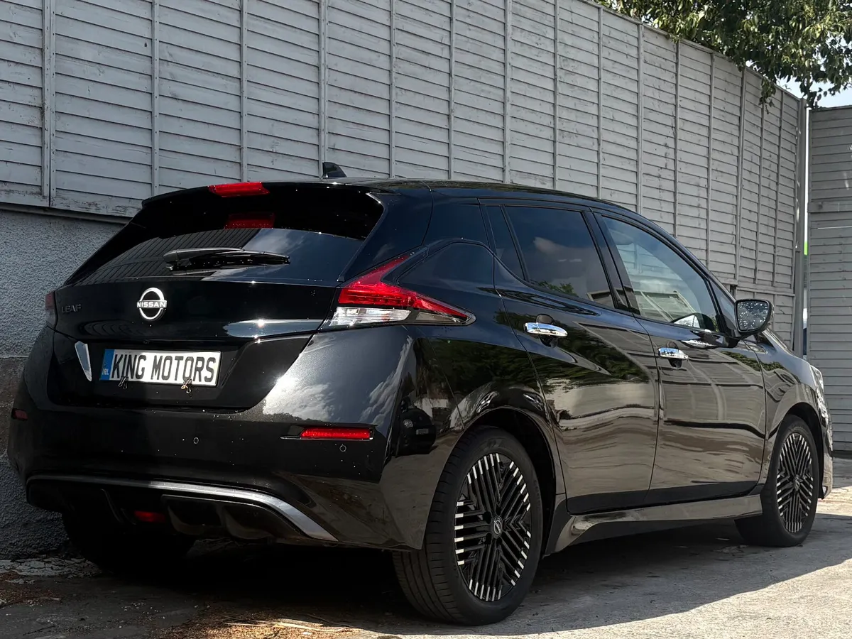 Nissan Leaf 2024 N-CONNECTA / APPLE & ANDROID AUTO - Image 3