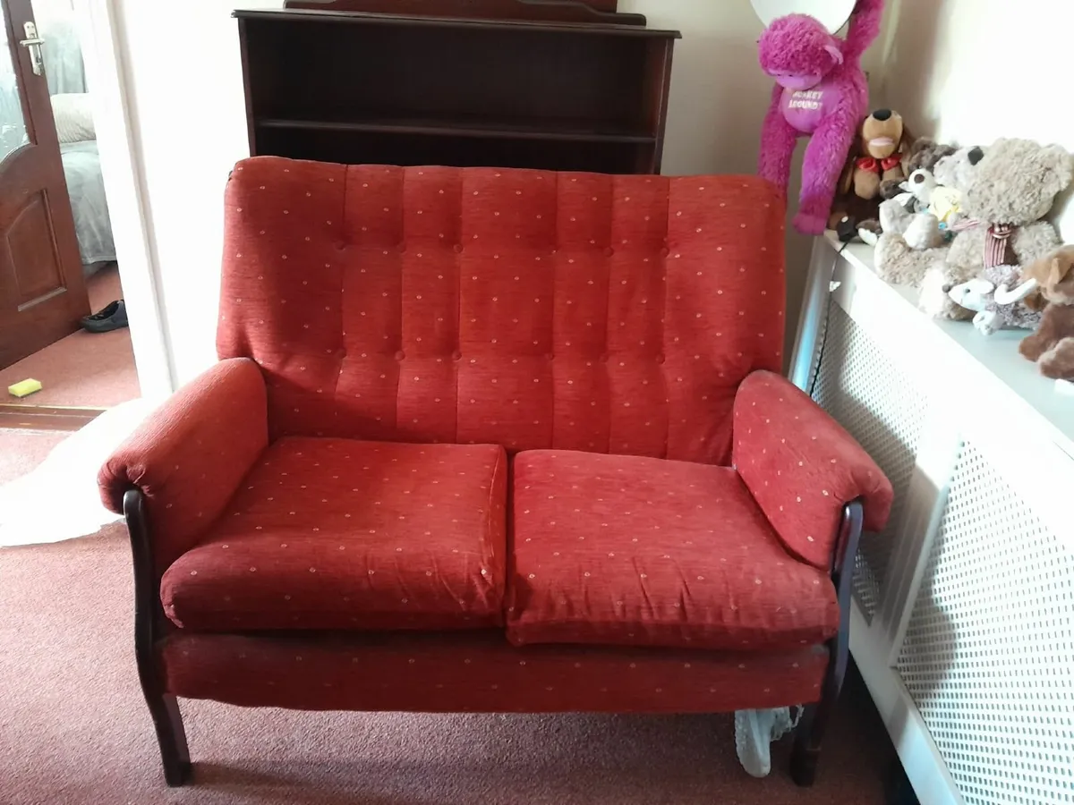 2 seater couch - Image 1