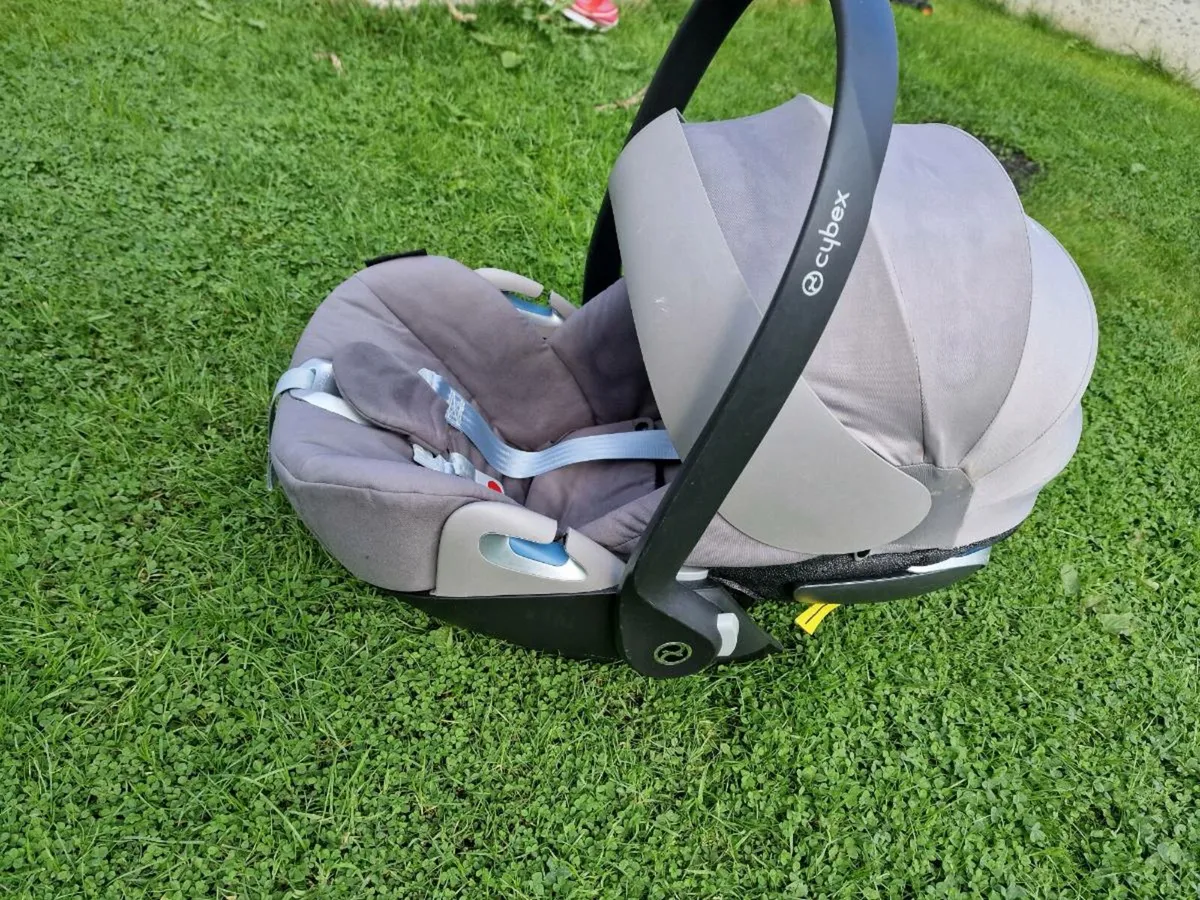 Cybex Cloud Z car seat - Image 3