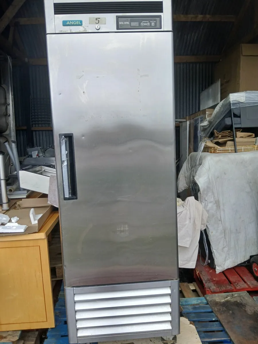 Commercial fridge freezer..on wheels delivered - Image 1