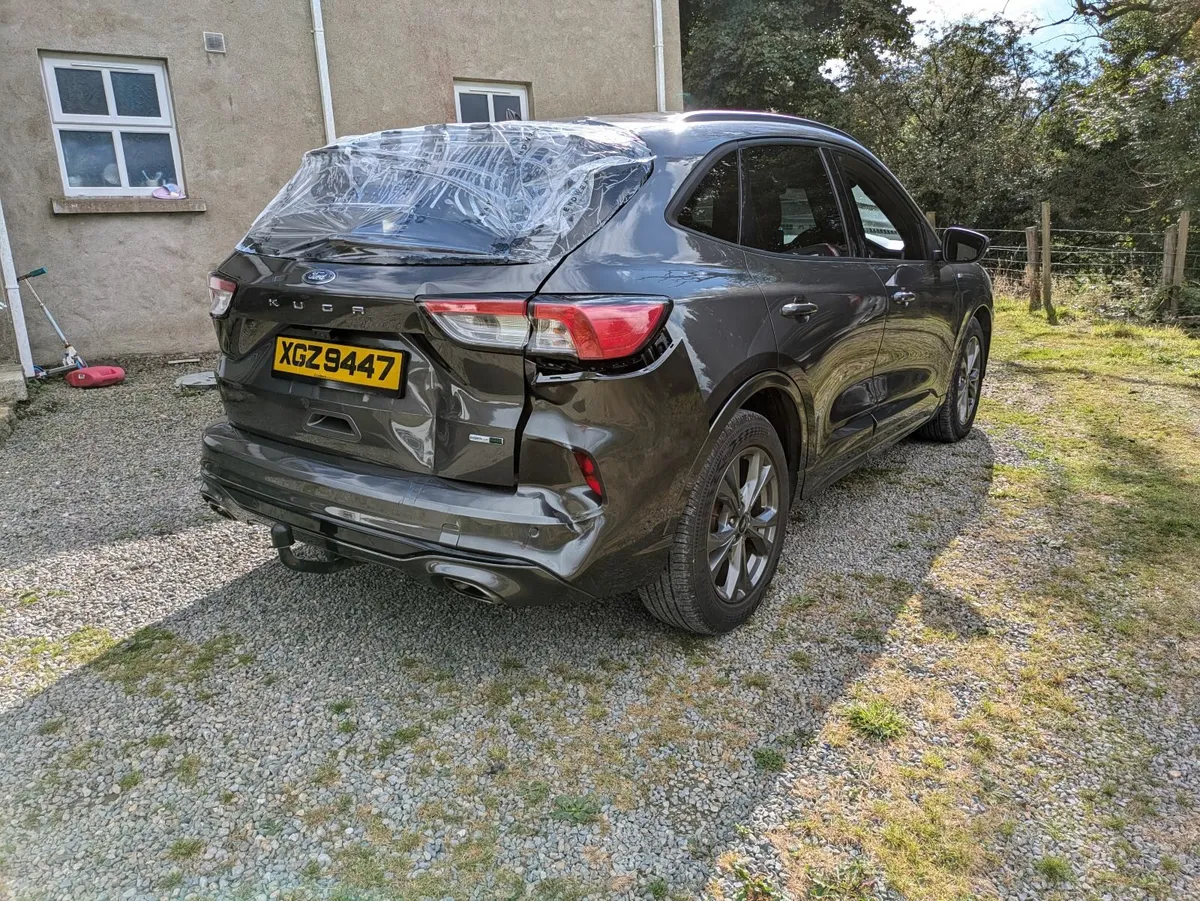 2020 Kuga st line 2.0d hybrid 150ps 48,000miles - Image 4