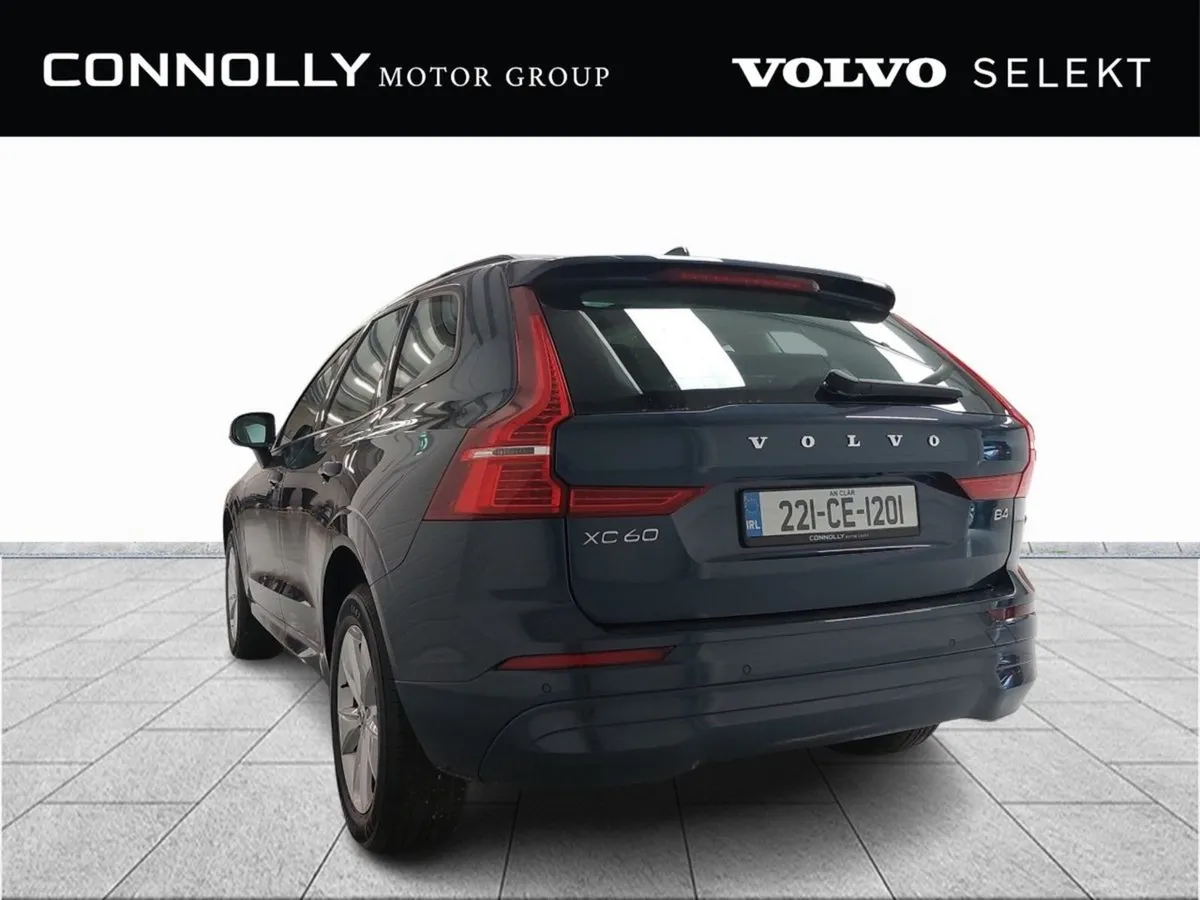 Volvo XC60 B4 DSL Momentum  395pm - Image 3