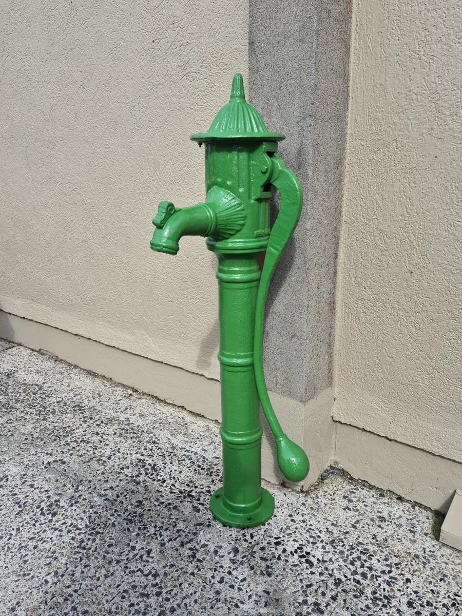 Water pump - Image 1