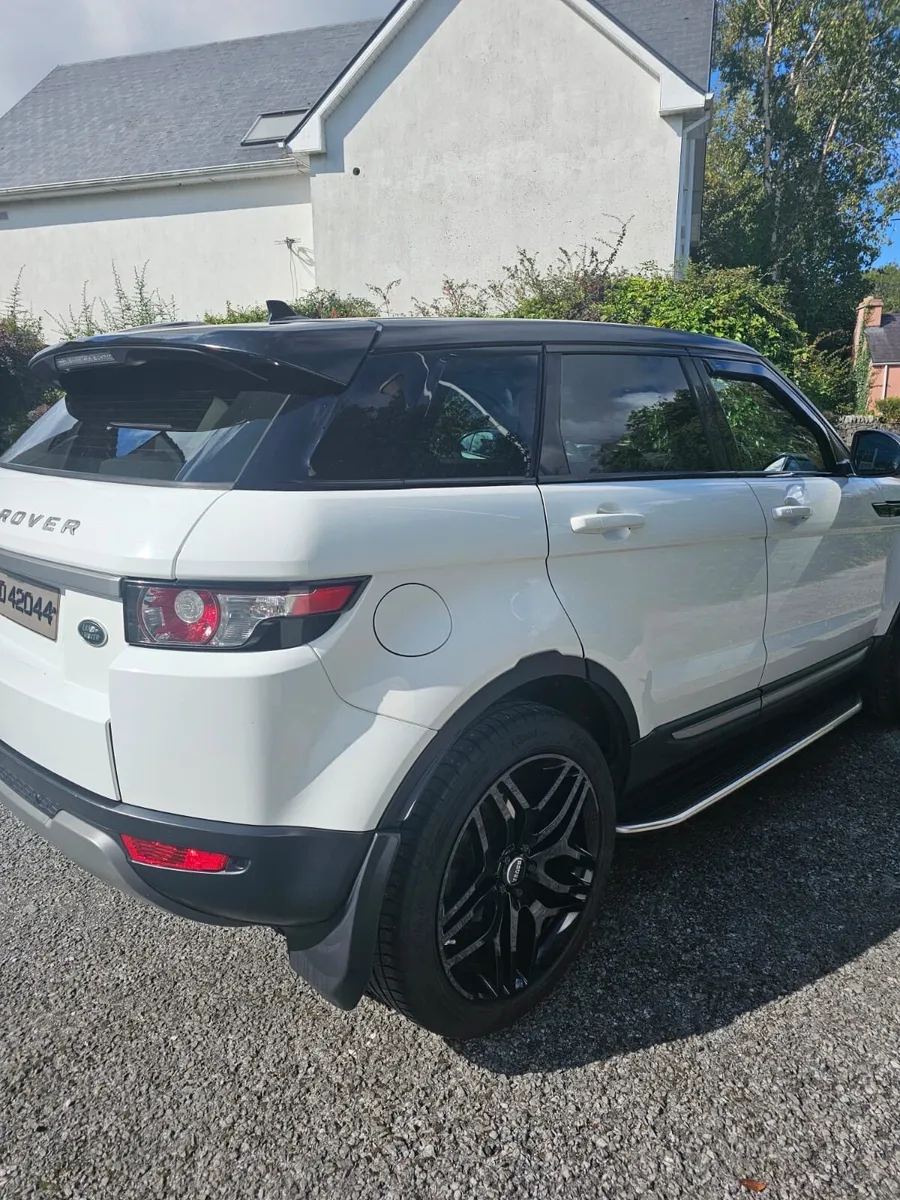Range Rover Evoque - Image 2