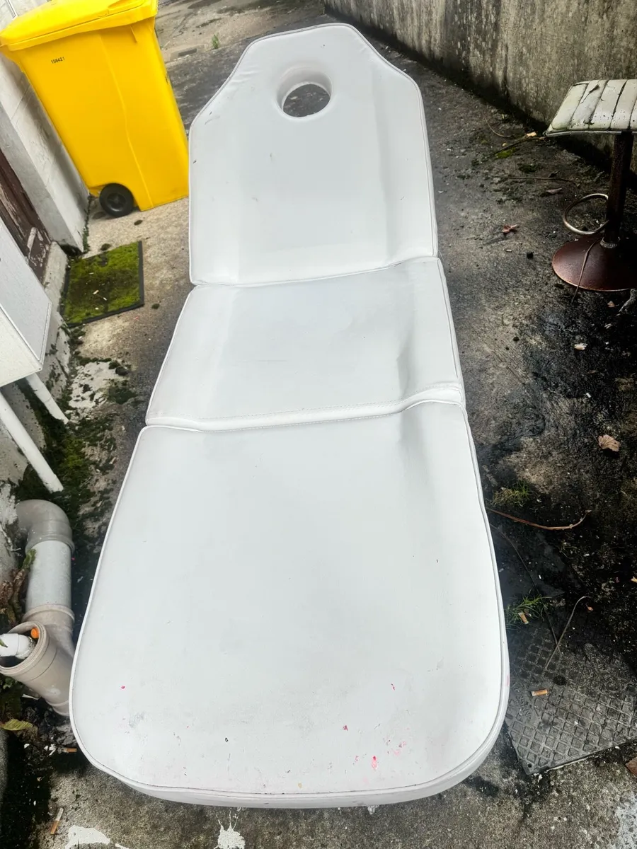 Beauty bed - Image 1