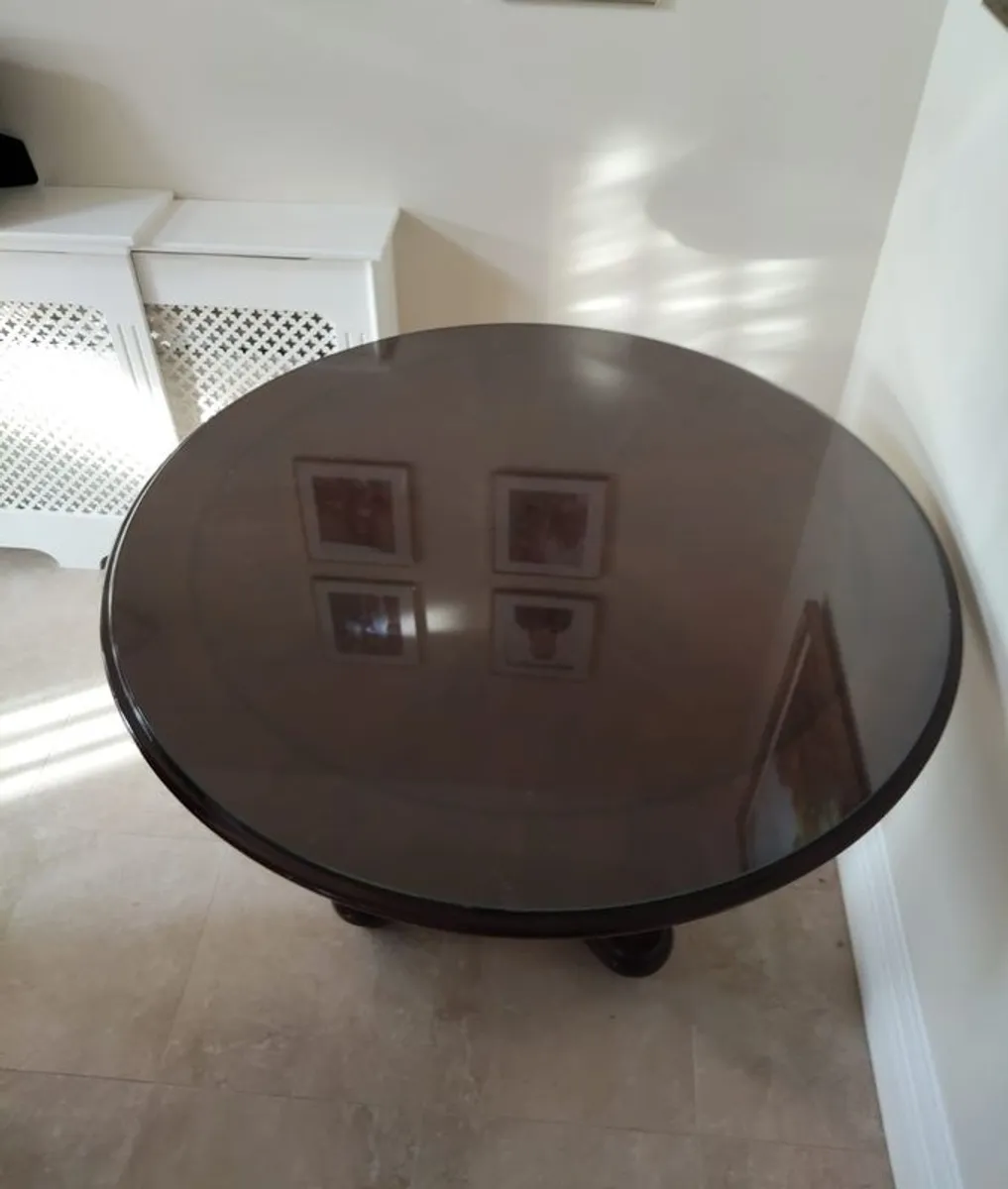 Willis & Gambier Dining Table and 4 Chairs - Image 1
