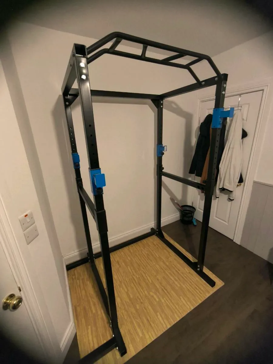 Power Rack - Pull up bar, squat rack, dips - Image 1