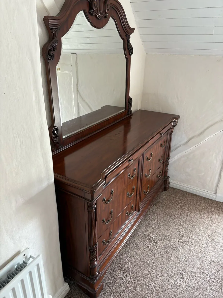 Dressing Table - Image 1