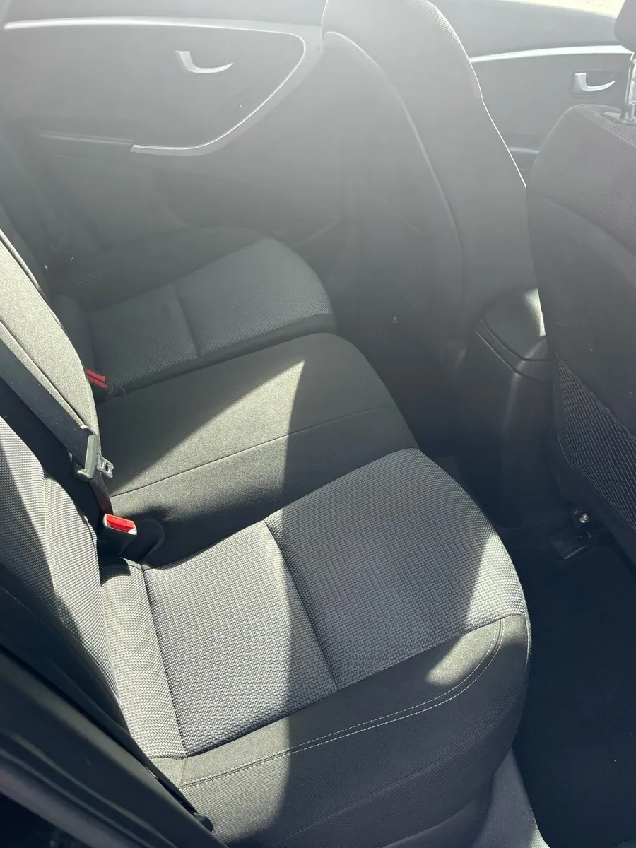 152 Hyundai i30 Nct&Taxed - Image 4