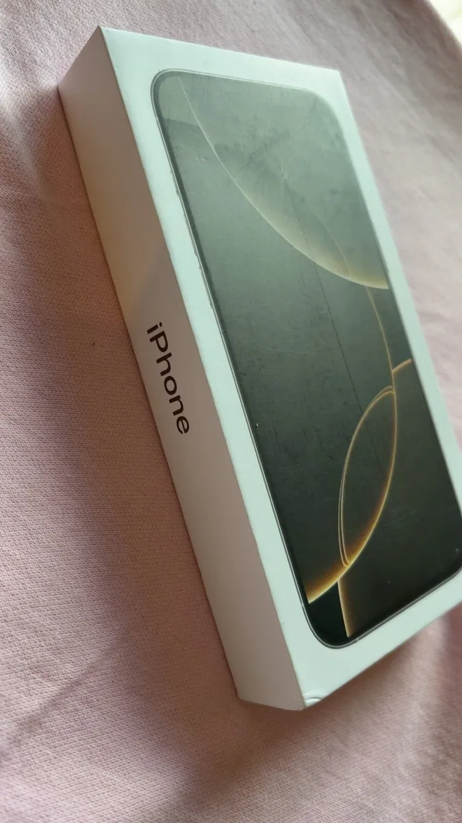 iPhone 16 pro max - Image 2
