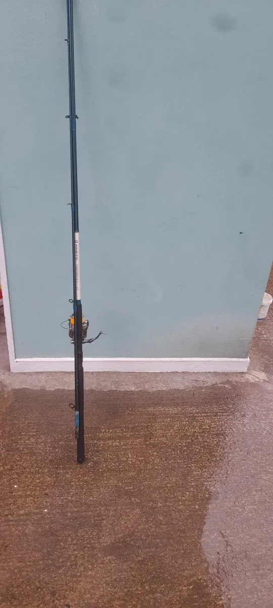 2x Fishing  Rod - Image 1