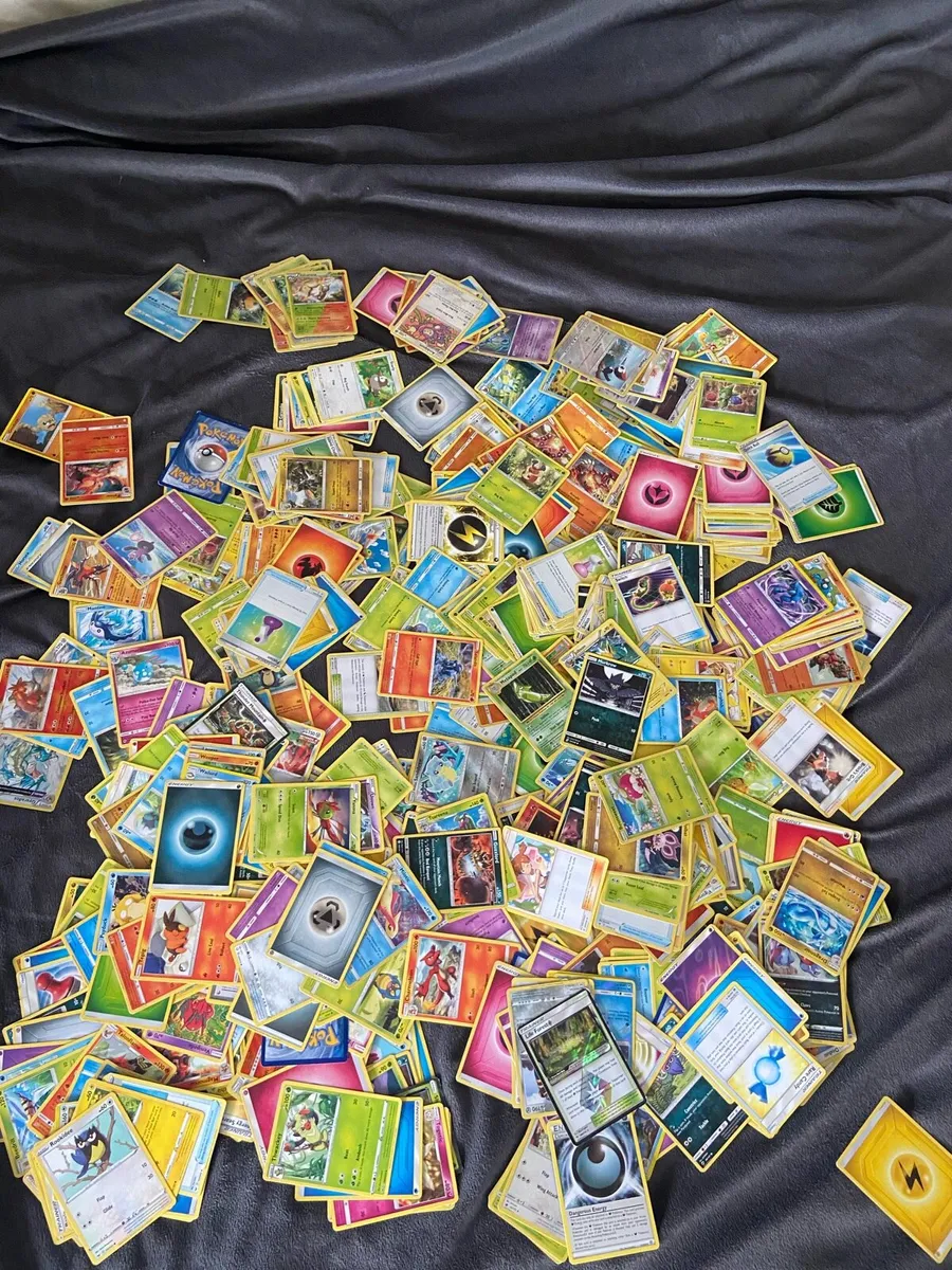 Pokémon 100+ cards - Image 1