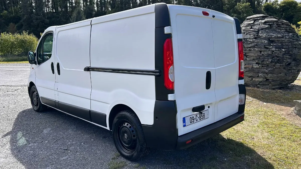 2.0 CDTI  CVRT+TAX  *MOTORHOME* DOUBLE BED - Image 2