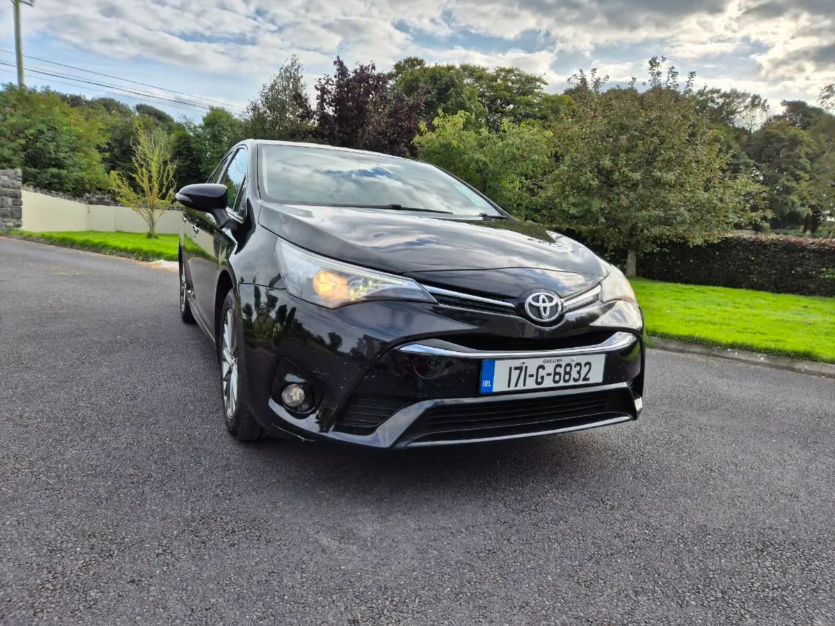 2017 Toyota Avensis 2.0l D-4D Business Edition - Image 2