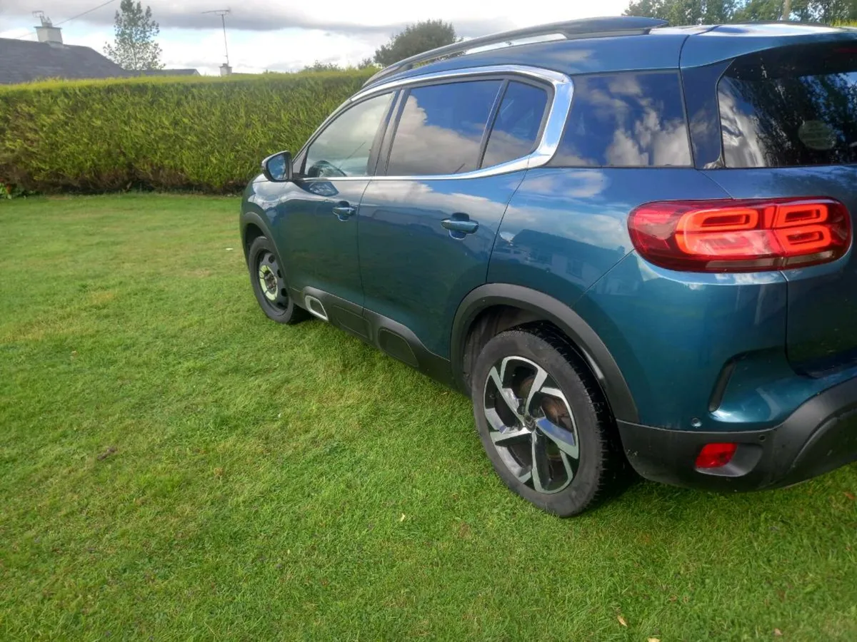 (201)Citroen  c5 aircross right side damage - Image 4