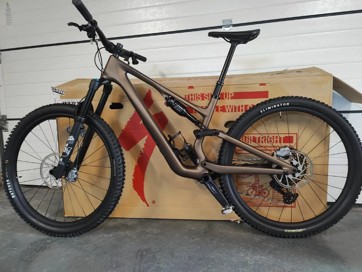 STUMPJUMPER 15 Comp  Carbon 2025 NEW - Image 1