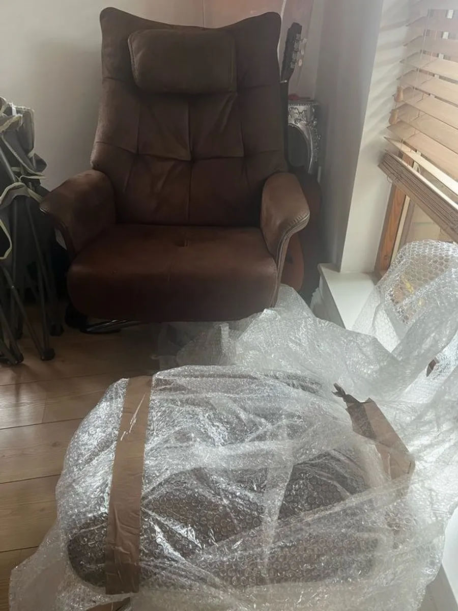 chair and foot stool - Image 3