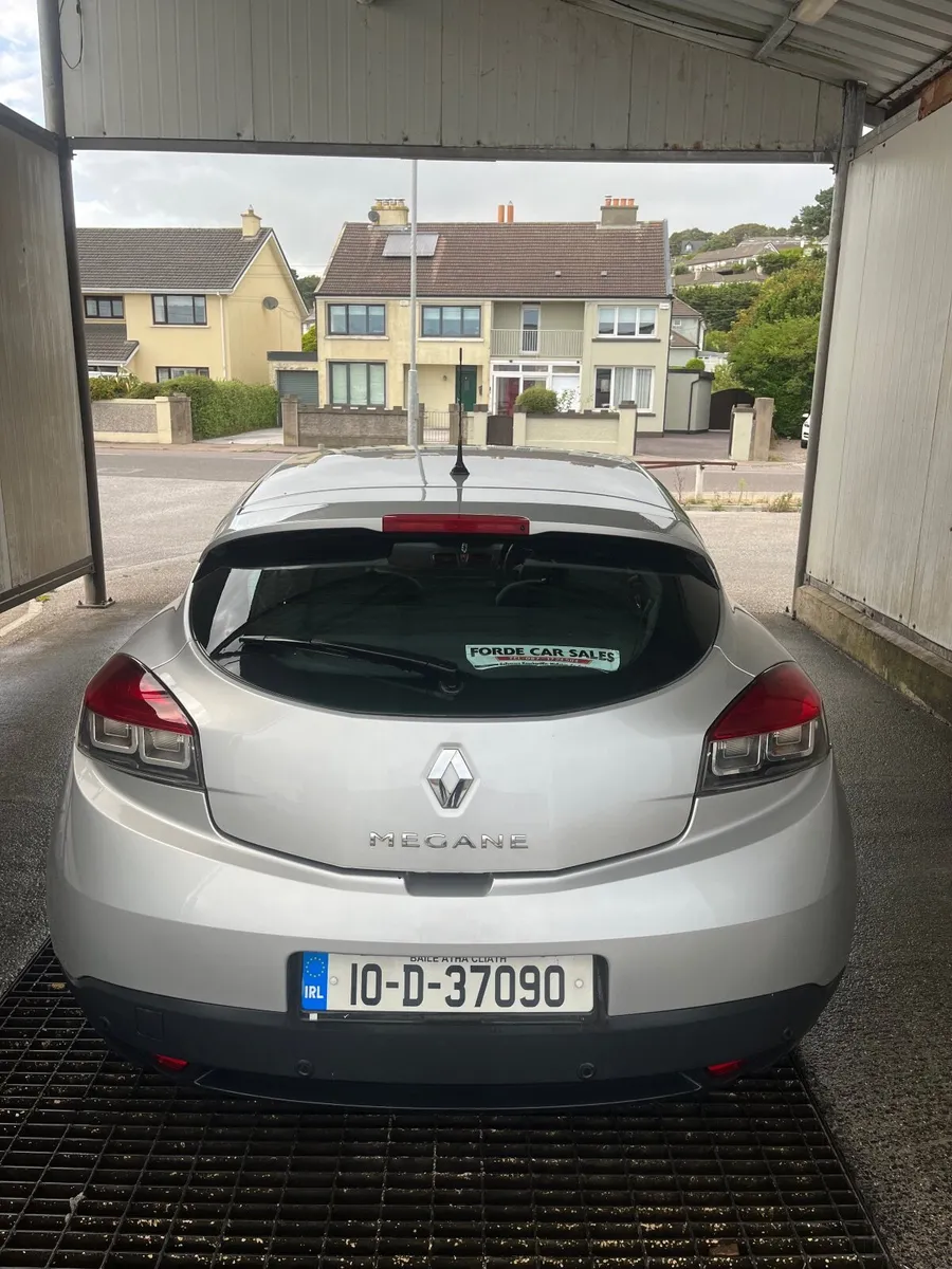 Renault Megane 2010 - Image 2