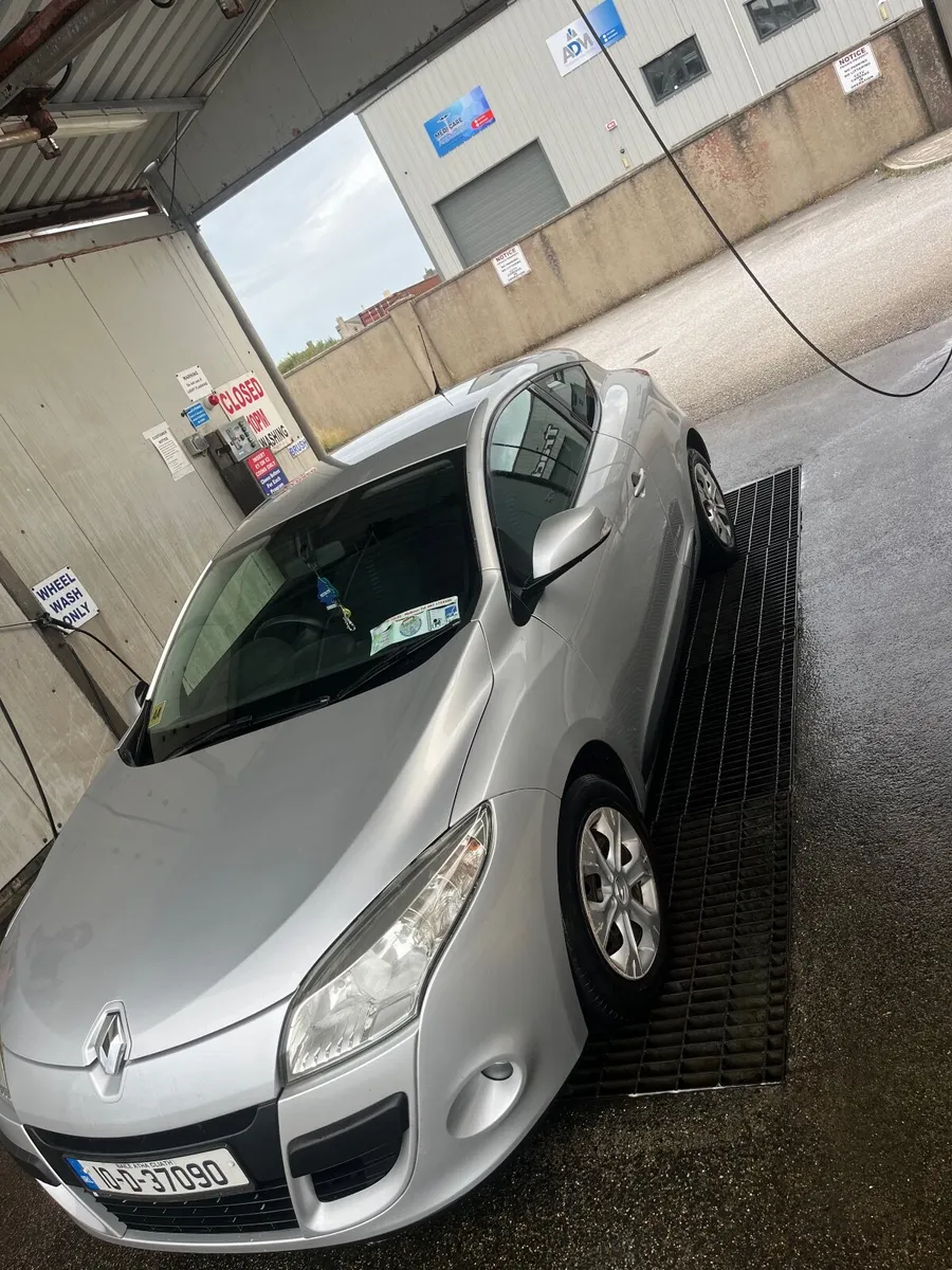 Renault Megane 2010 - Image 1
