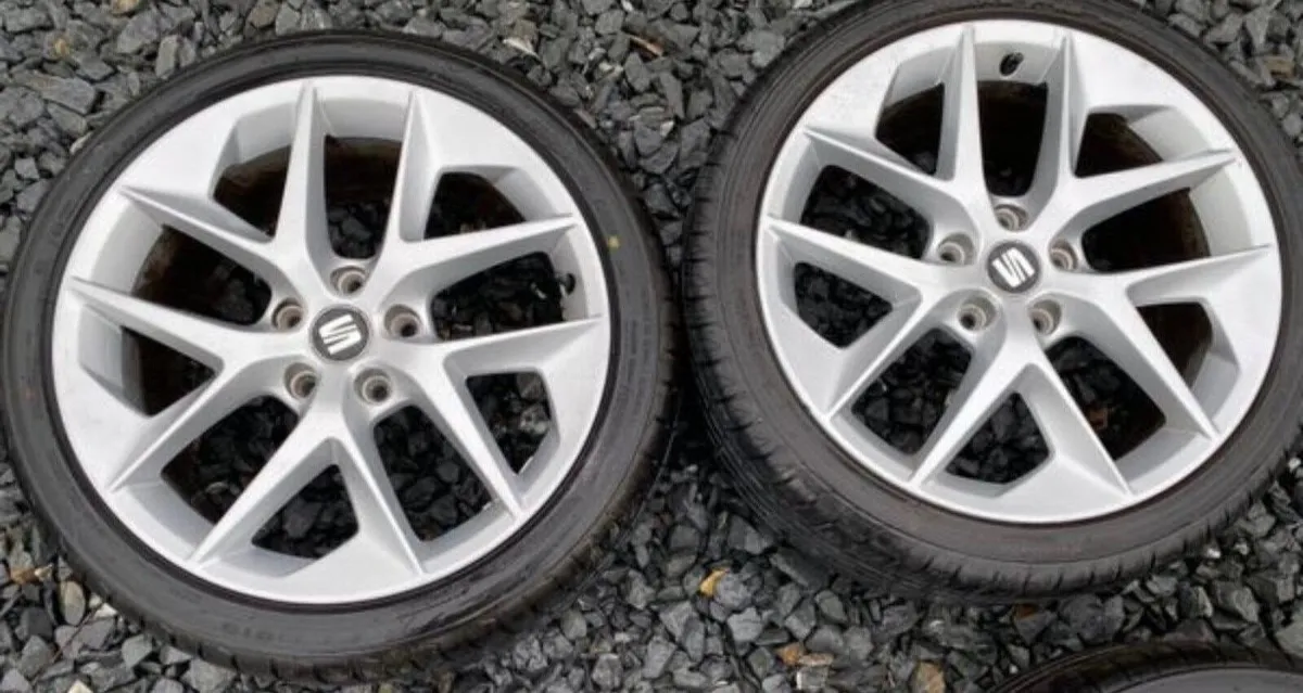 Genuine SEAT Leon FR wheels - Image 2