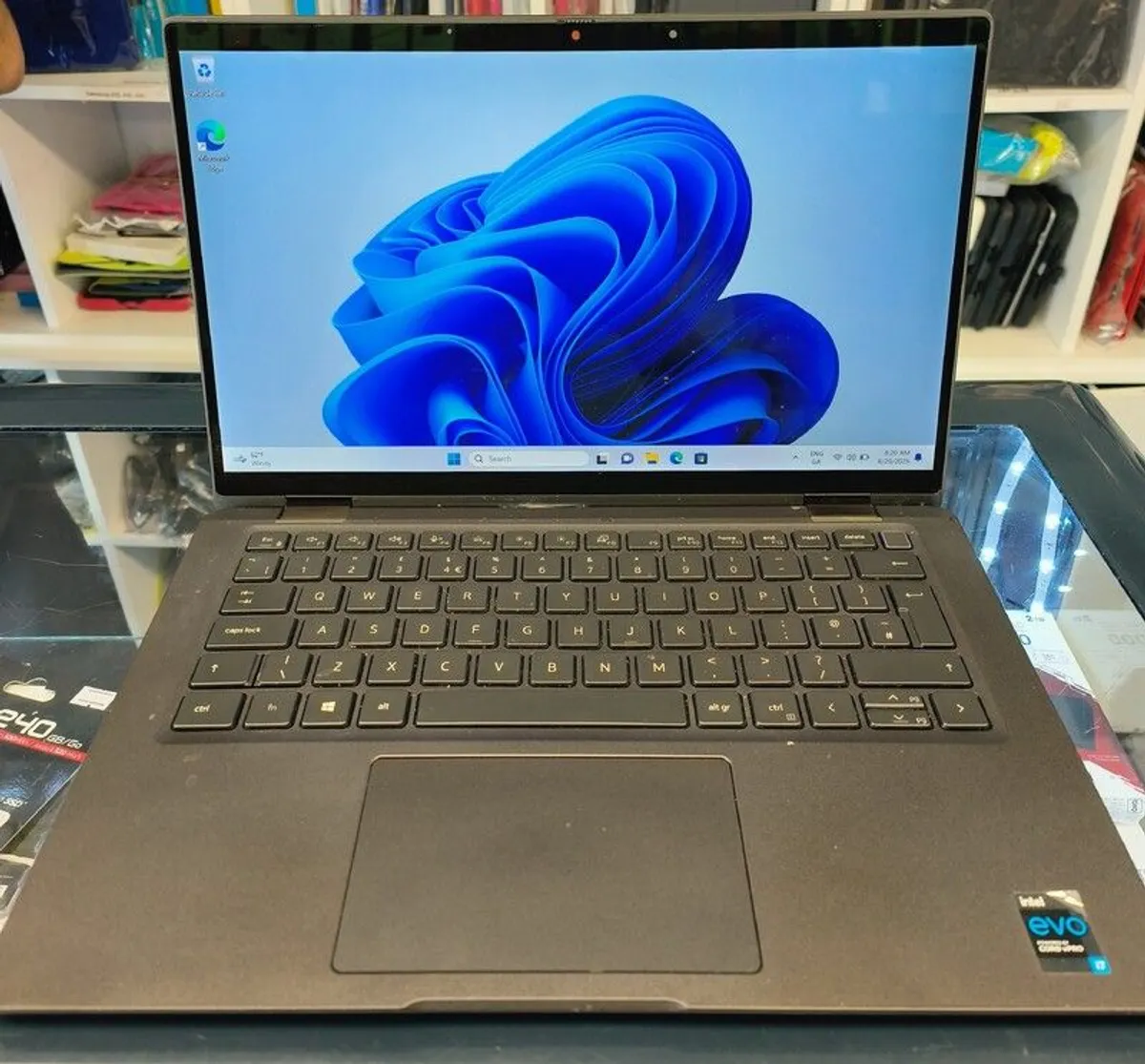 Dell Latitude 7420 2-in-1, 14" FHD Touchscreen, Core i7-1185.G7, 16GB RAM, 512GB SSD, Windows 11 Pro (Touch Screen) - Image 3