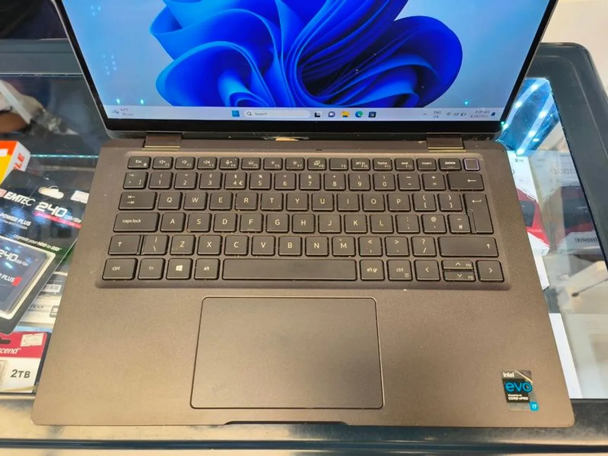 Dell Latitude 7420 2-in-1, 14" FHD Touchscreen, Core i7-1185.G7, 16GB RAM, 512GB SSD, Windows 11 Pro (Touch Screen) - Image 4