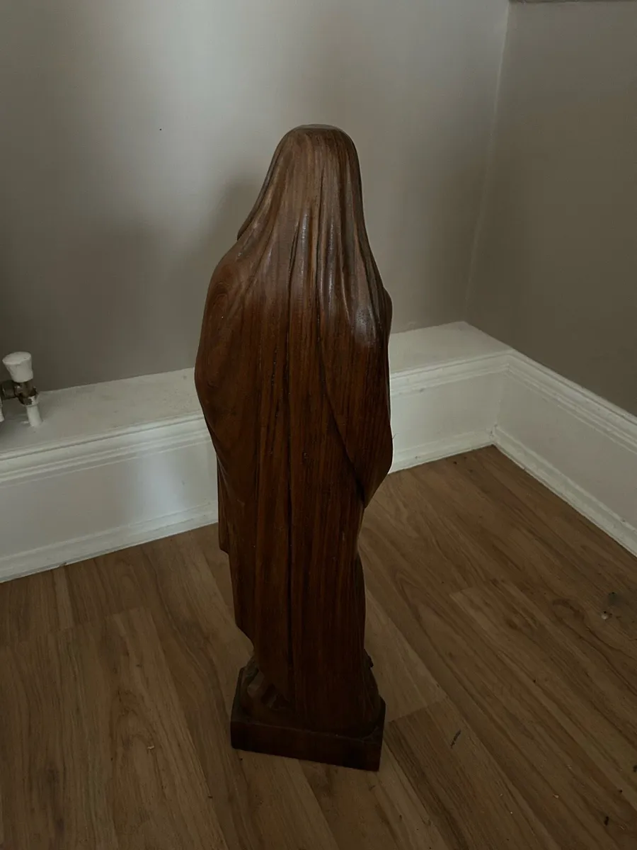 Jesus statue - Image 3