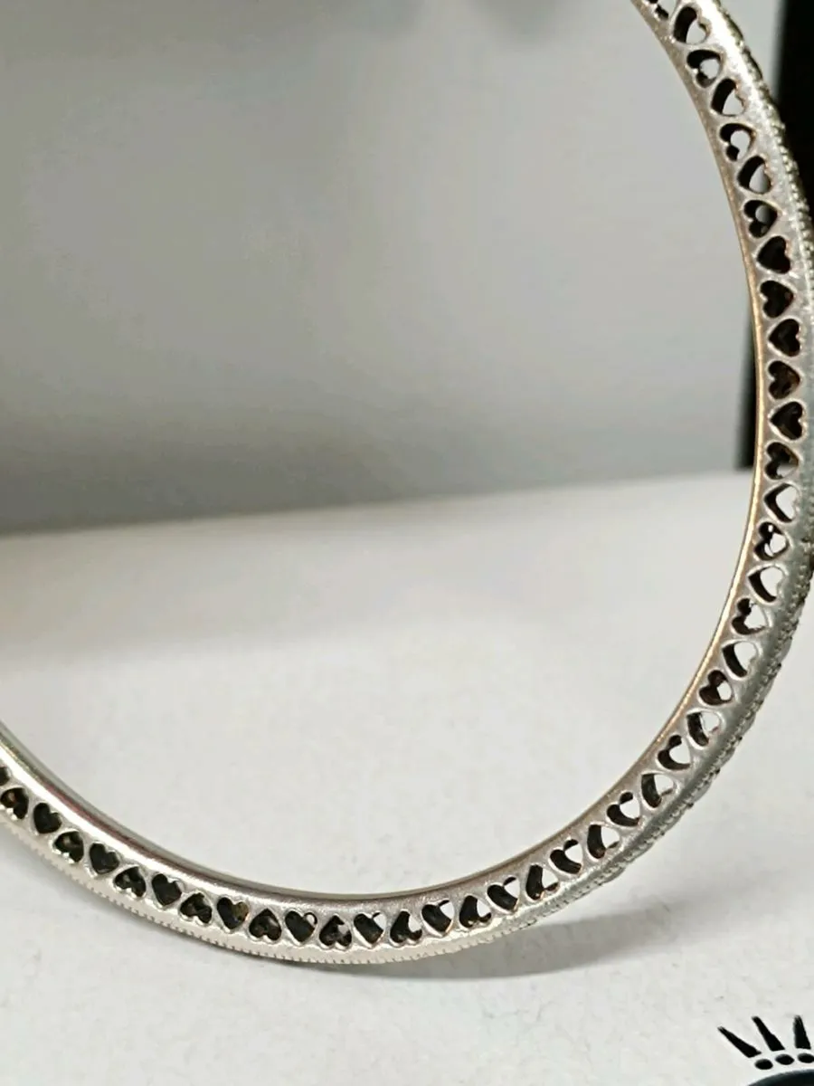 Pandora Radiant Heart Bangle - Image 4