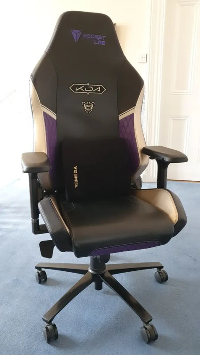 Secretlab OMEGA 2020 Gaming Chair, excellent condition (Dublin pickup) - Image 1