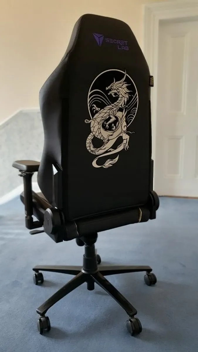 Secretlab OMEGA 2020 Gaming Chair, excellent condition (Dublin pickup) - Image 3