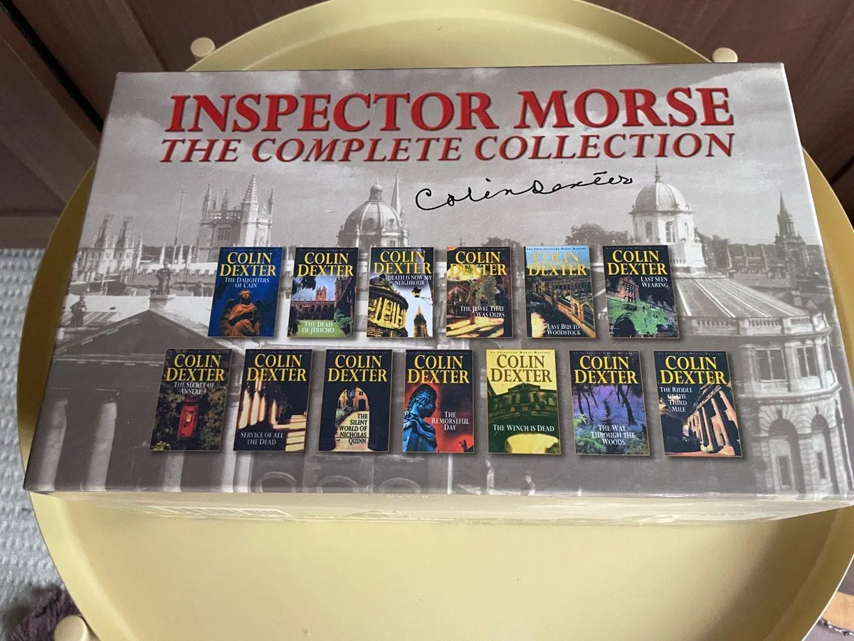 Set of Inspector Morse books - Image 3