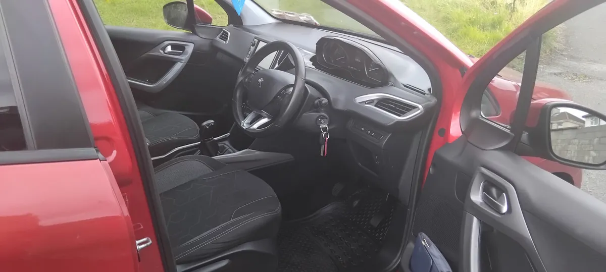 Peugeot 2008 2017 service history - Image 2