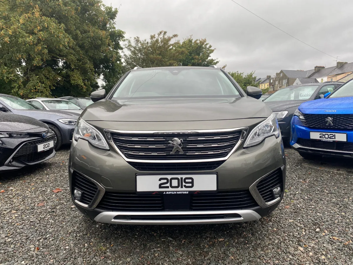 June 2019 Peugeot 5008 Allure HDi 130 7 seater - Image 2