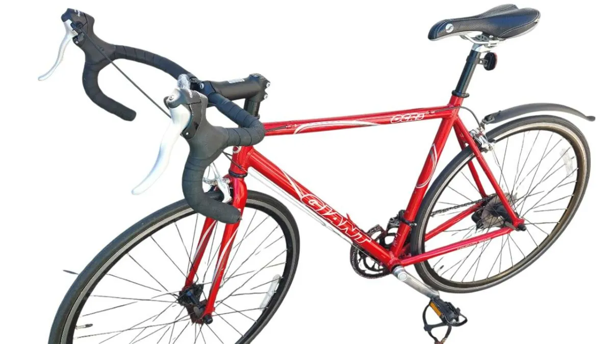 Giant Road Bike Mint As New - Image 2