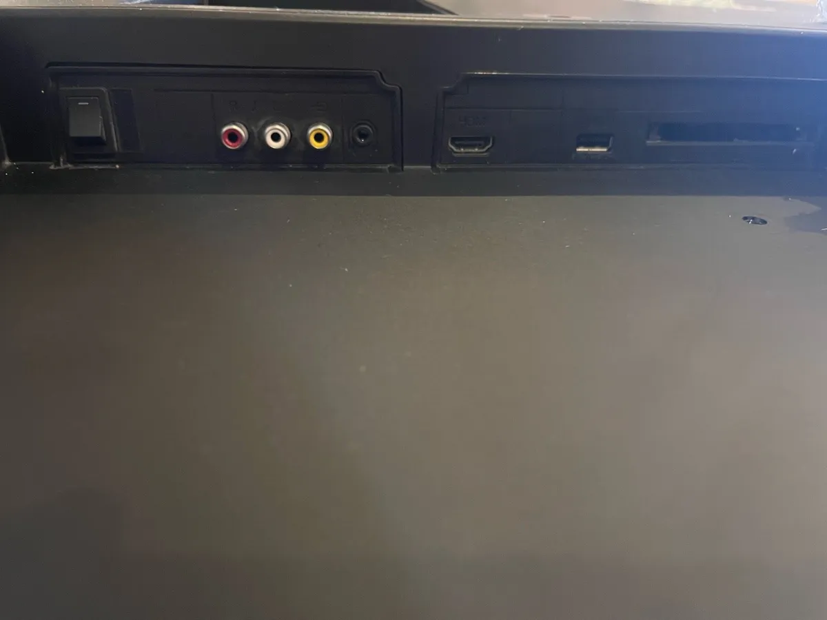 40” Television - Image 4