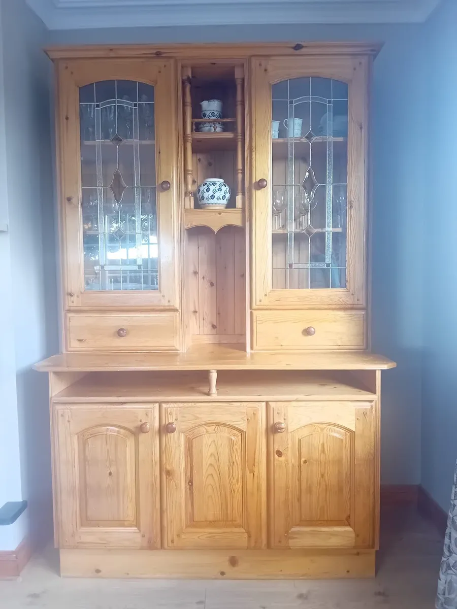 Dresser - Image 3