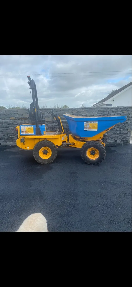Hire of 3 tonne dumpers
