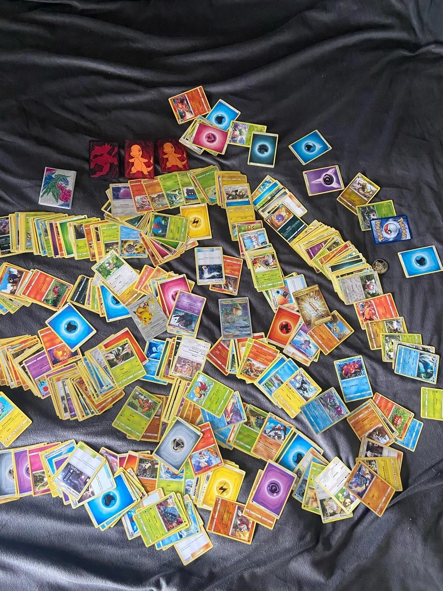 Pokémon 300+ Cards - Image 1