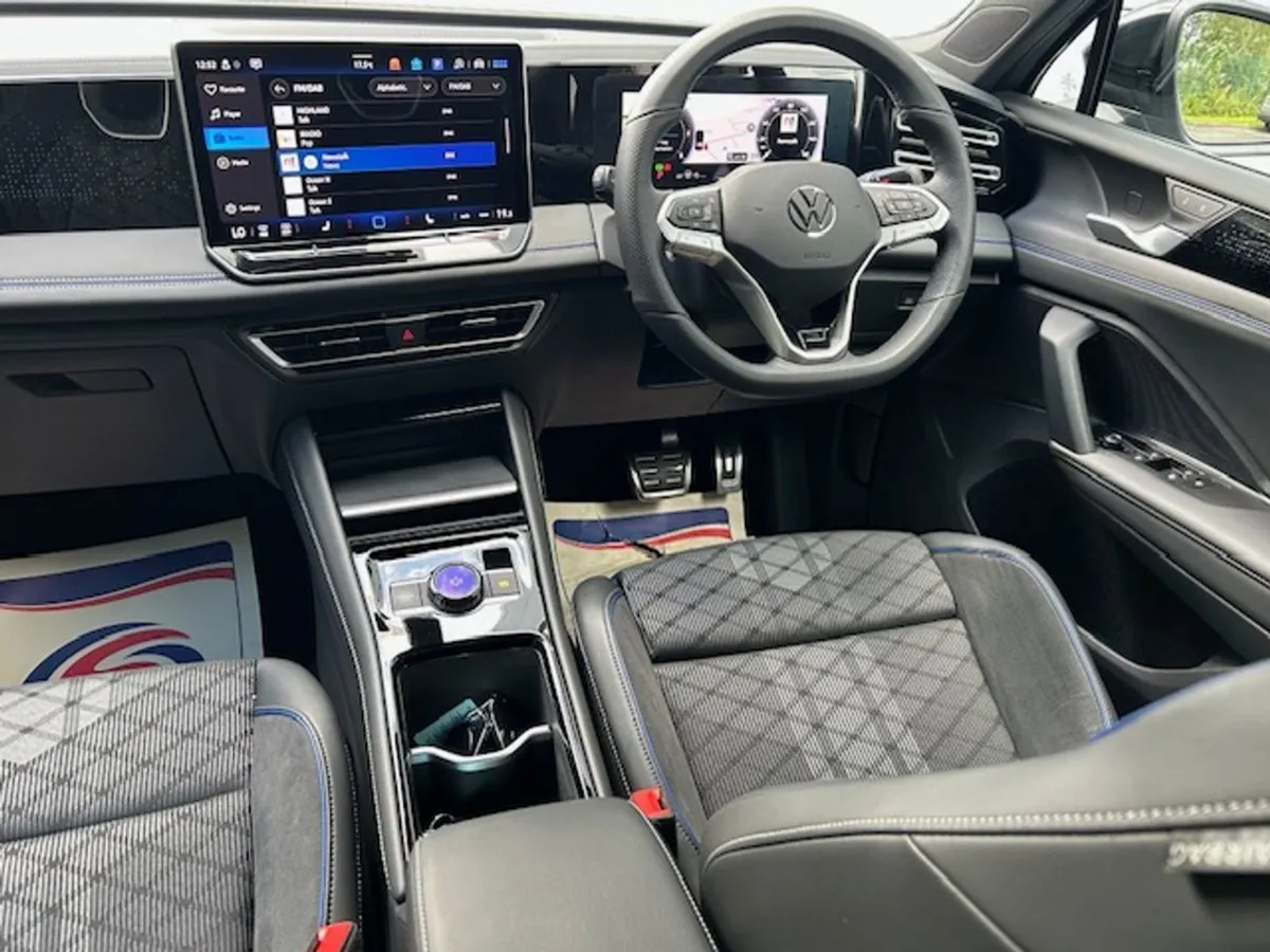 Volkswagen Tiguan Tiguan R-line Black Edition 2.0 - Image 4