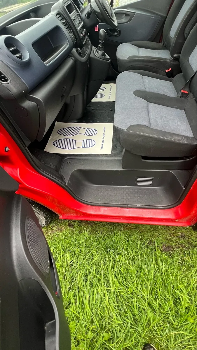 Vauxhall Vivaro 2018 - Image 4