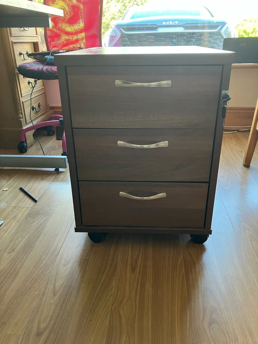 Office desk and mobile pedestal drawer - Image 2
