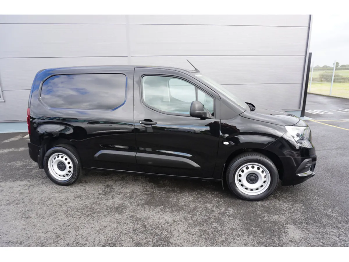 Opel Combo 1.5 D-TURBO 100PS - Image 2