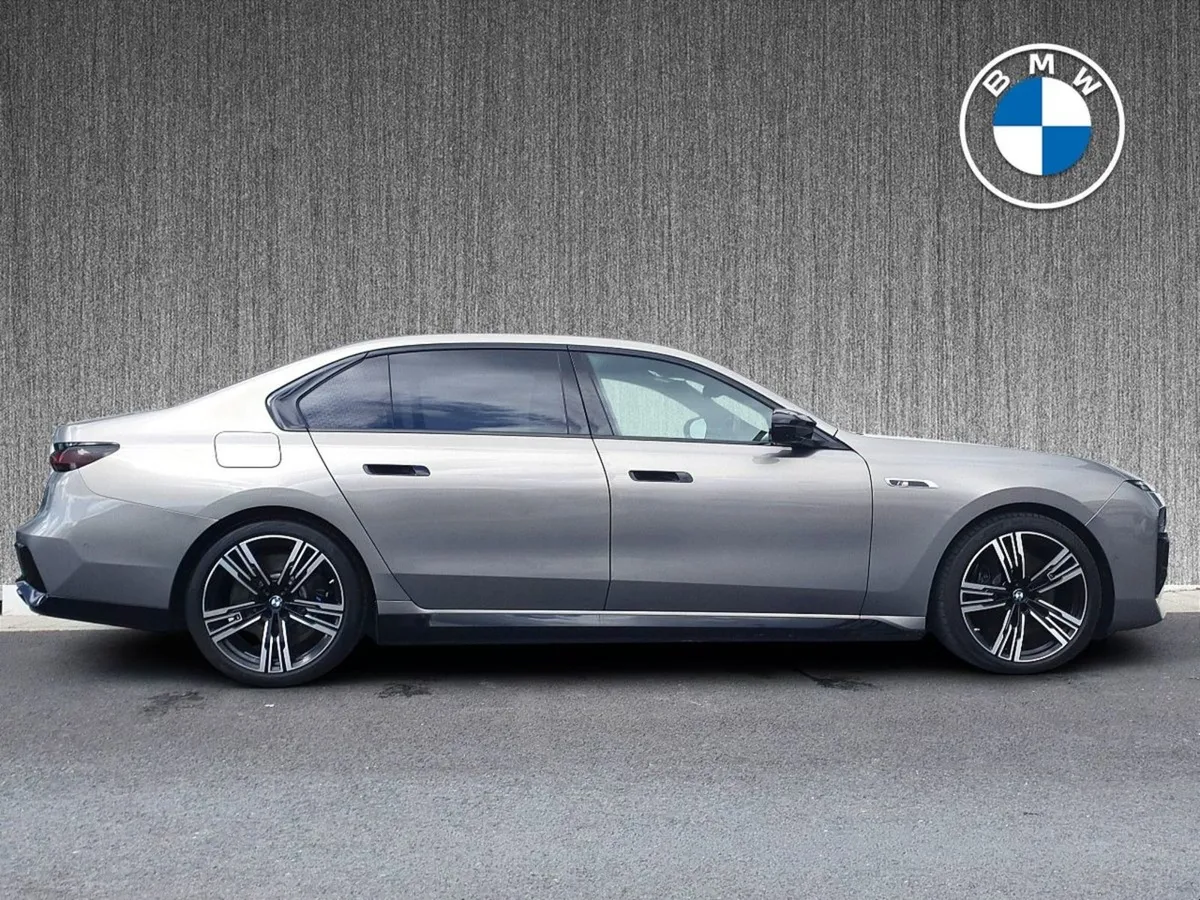 BMW 7 Series M760 - Image 4