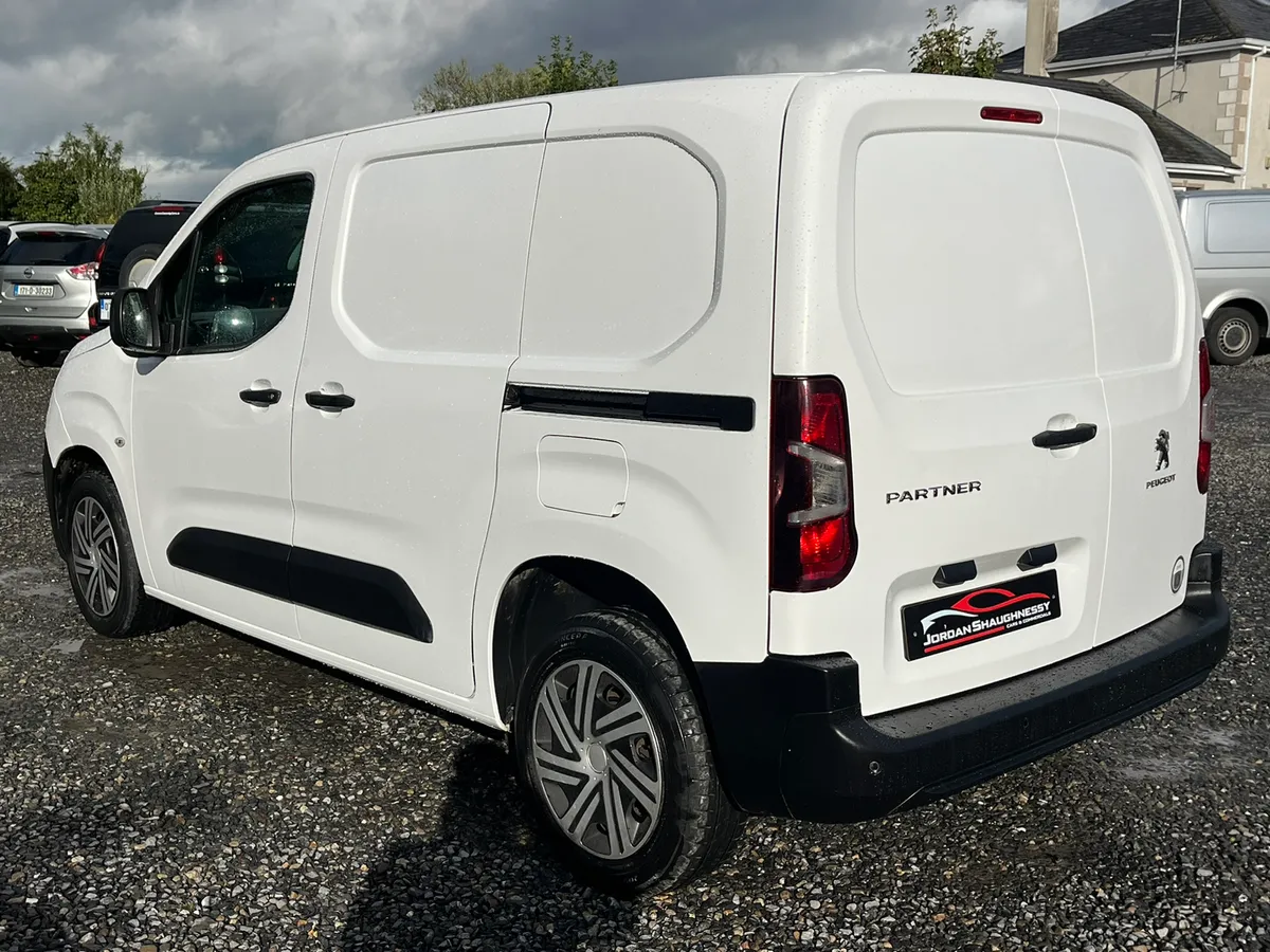 2020 PEUGEOT PARTNER 1.5 PROFESSIONAL 3 SEAT - Image 4