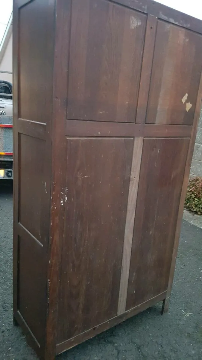 Wardrobe - Image 2