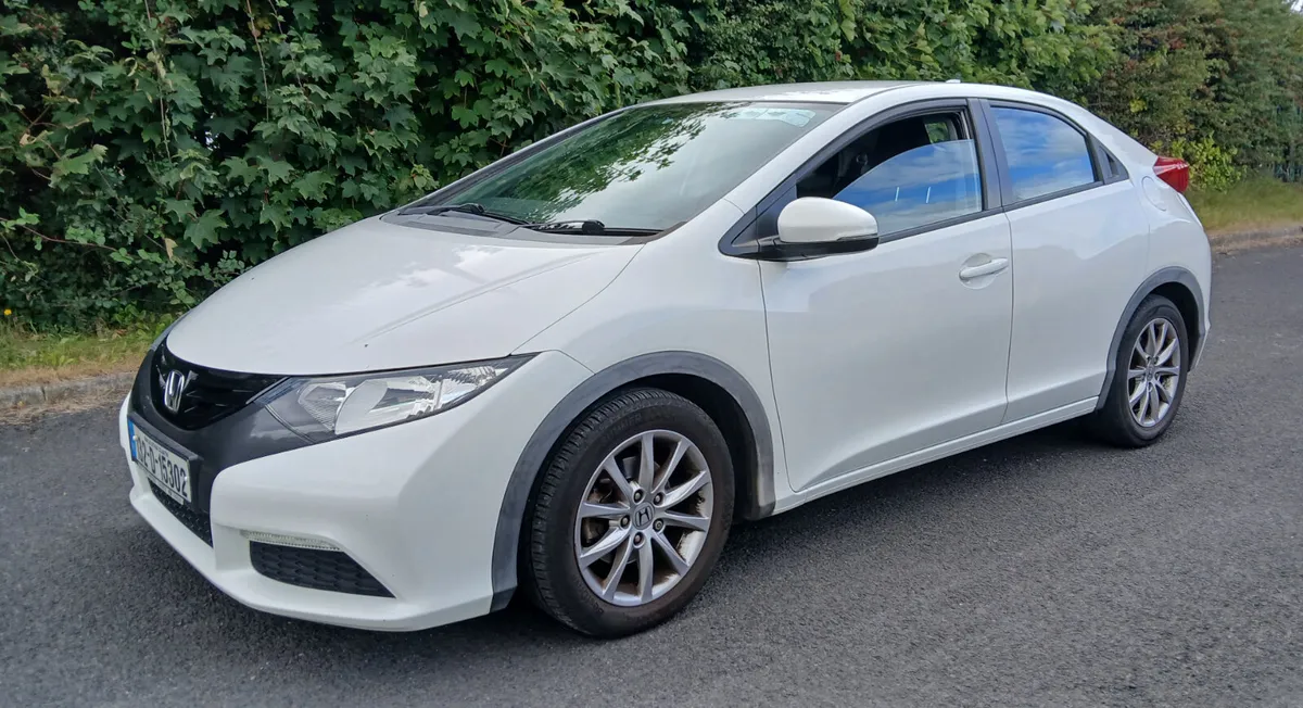 Honda Civic 2013 - Image 2